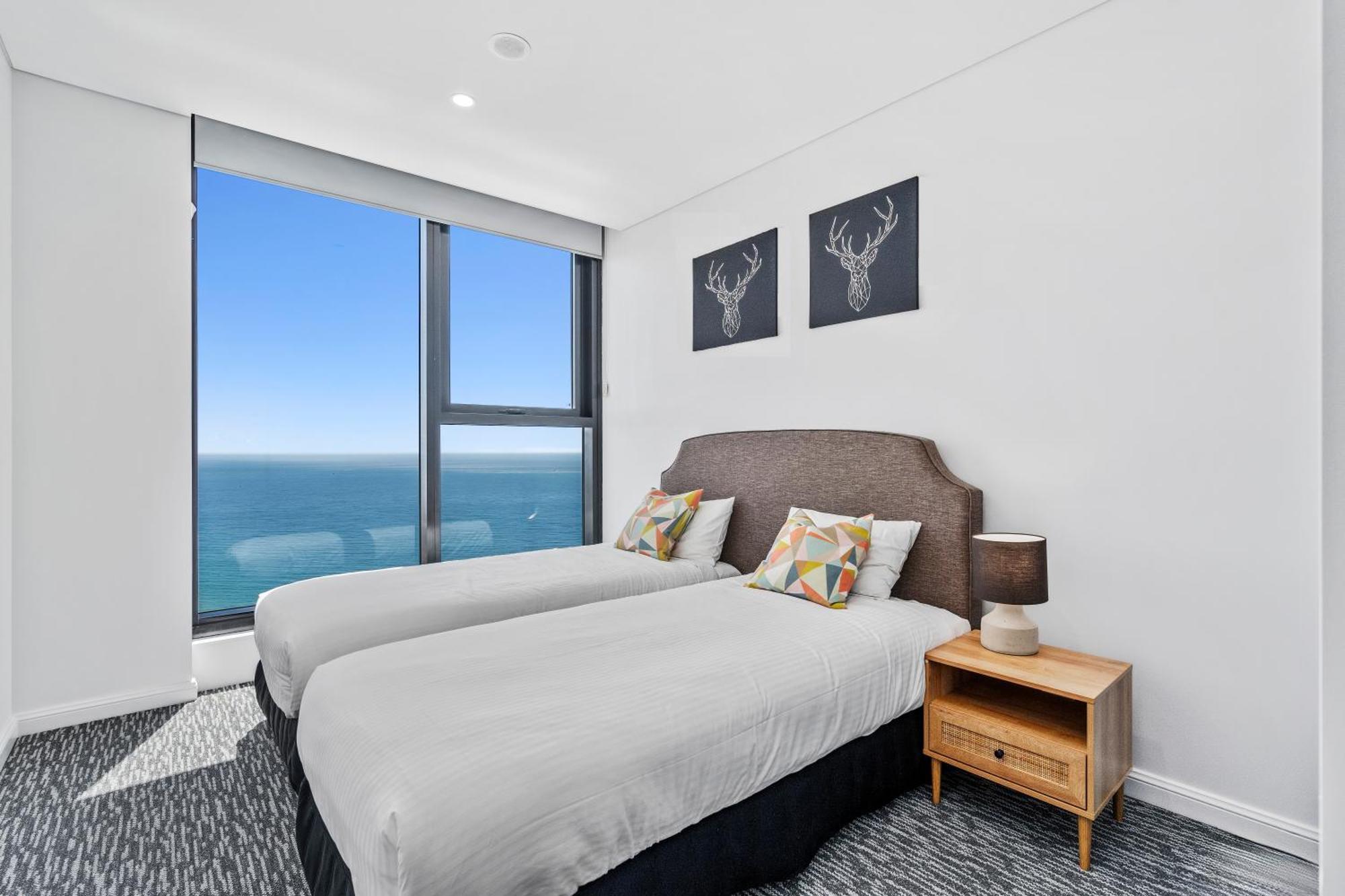 Surfers Paradise New Beachfront Apartments Голд-Кост Экстерьер фото