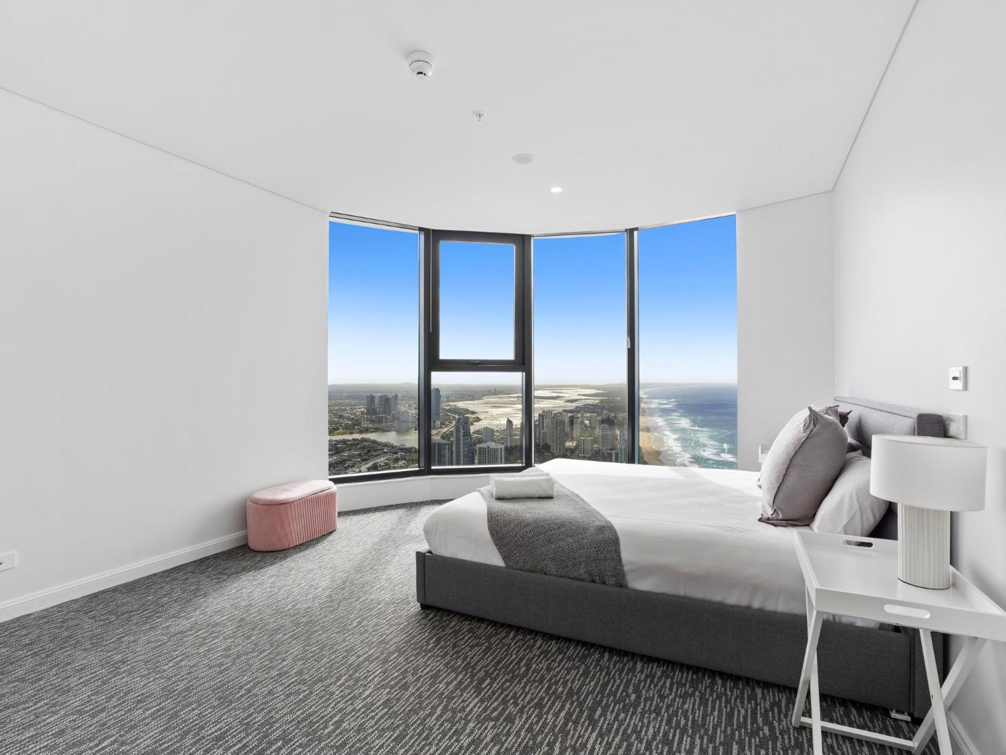 Surfers Paradise New Beachfront Apartments Голд-Кост Экстерьер фото