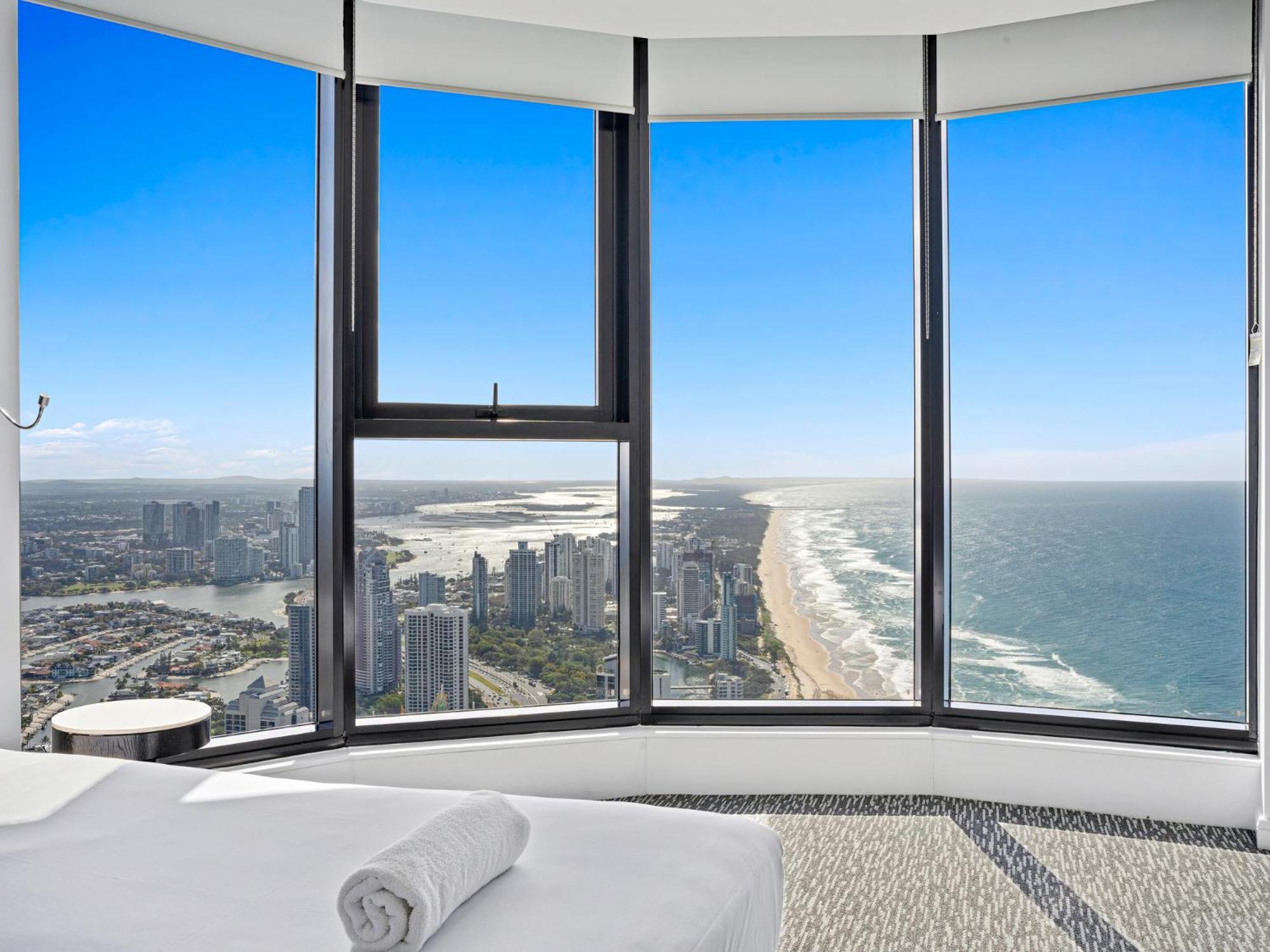 Surfers Paradise New Beachfront Apartments Голд-Кост Экстерьер фото