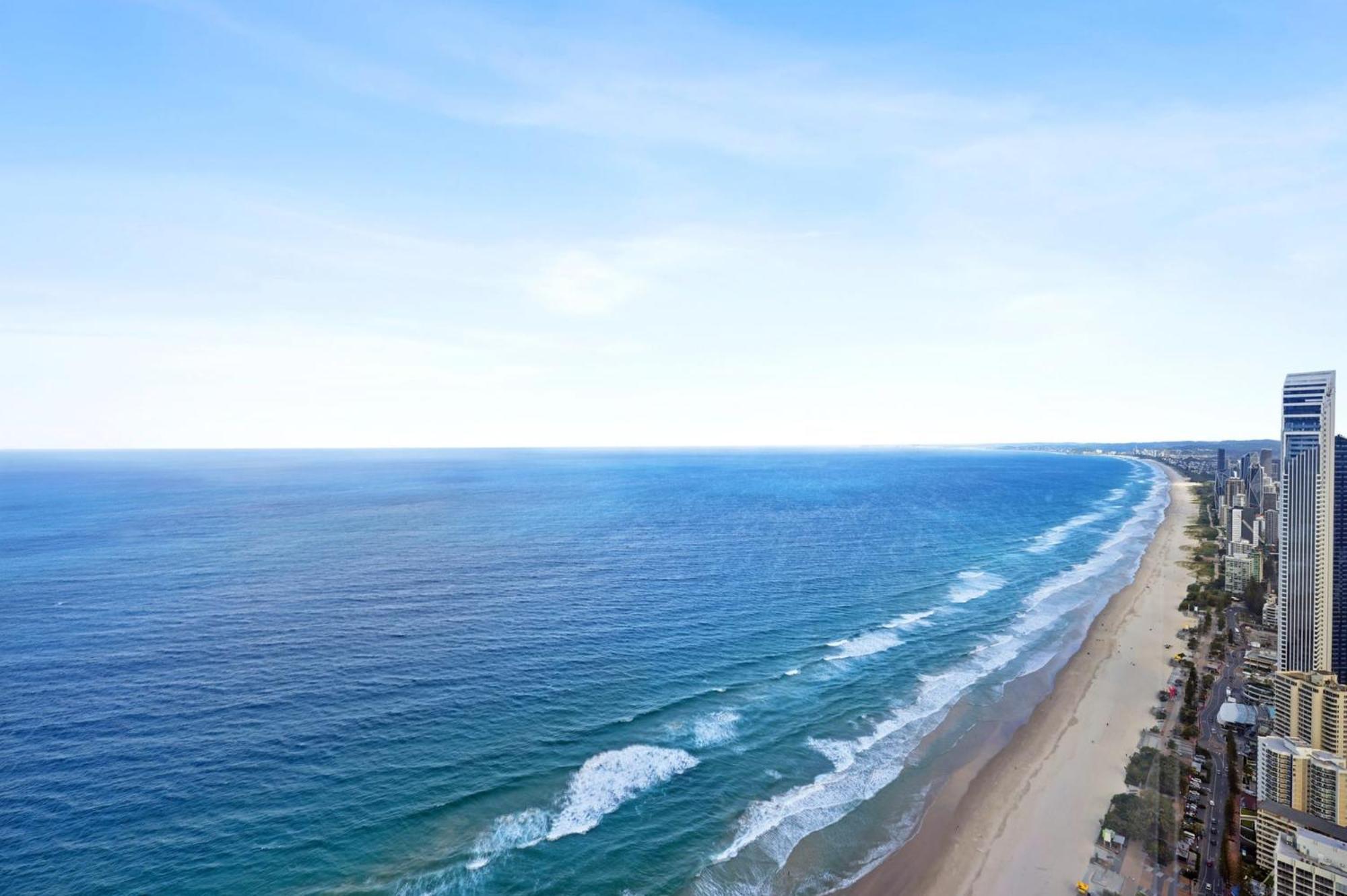 Surfers Paradise New Beachfront Apartments Голд-Кост Номер фото