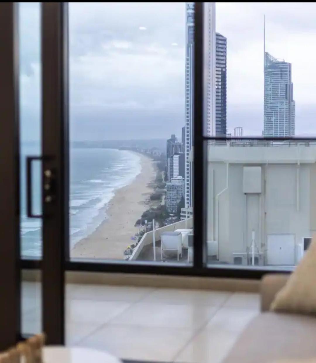 Surfers Paradise New Beachfront Apartments Голд-Кост Экстерьер фото